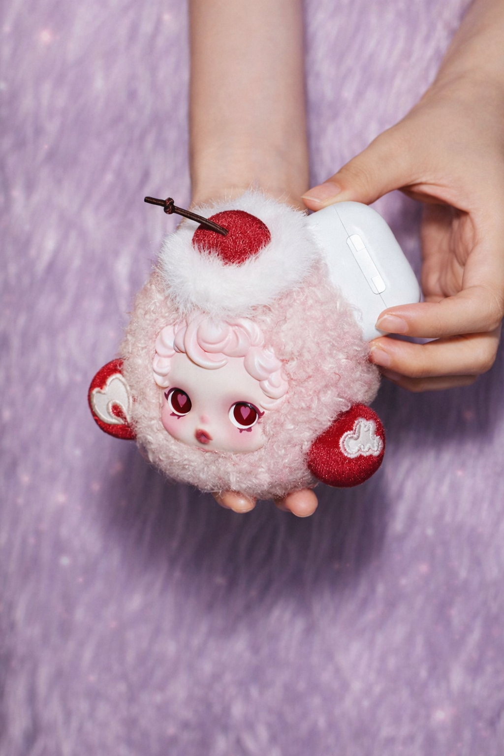 POP MART SKULLPANDA You Found Me! Etui na słuchawki